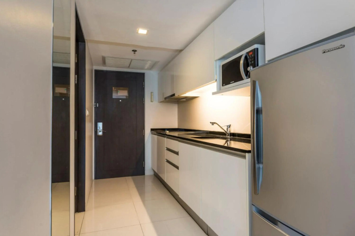 Отель Maitria Sukhumvit 18 Bangkok – A Chatrium Collection