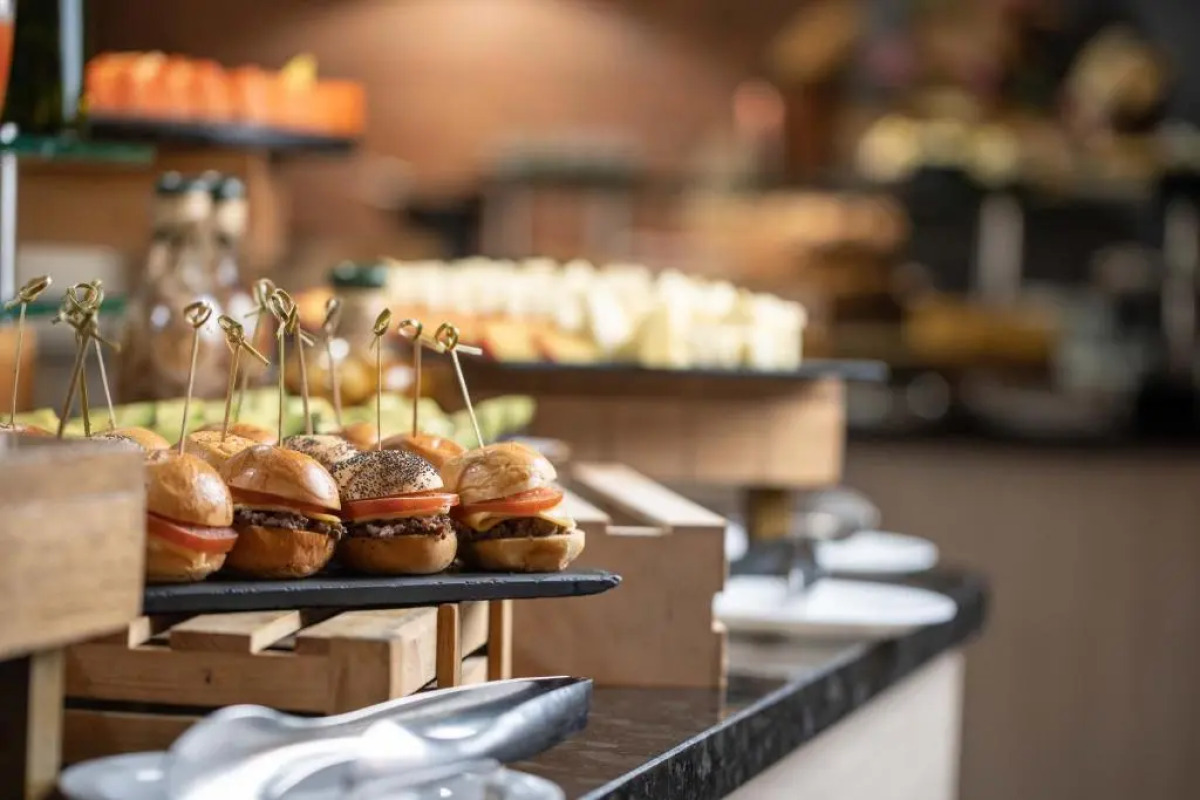 Отель Oh Nice Caledonia