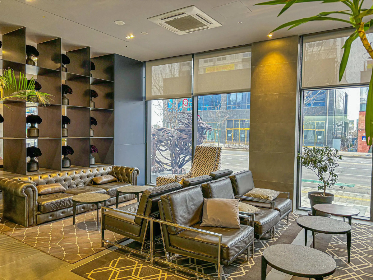 Royal Emporium Incheon Airport Hotel