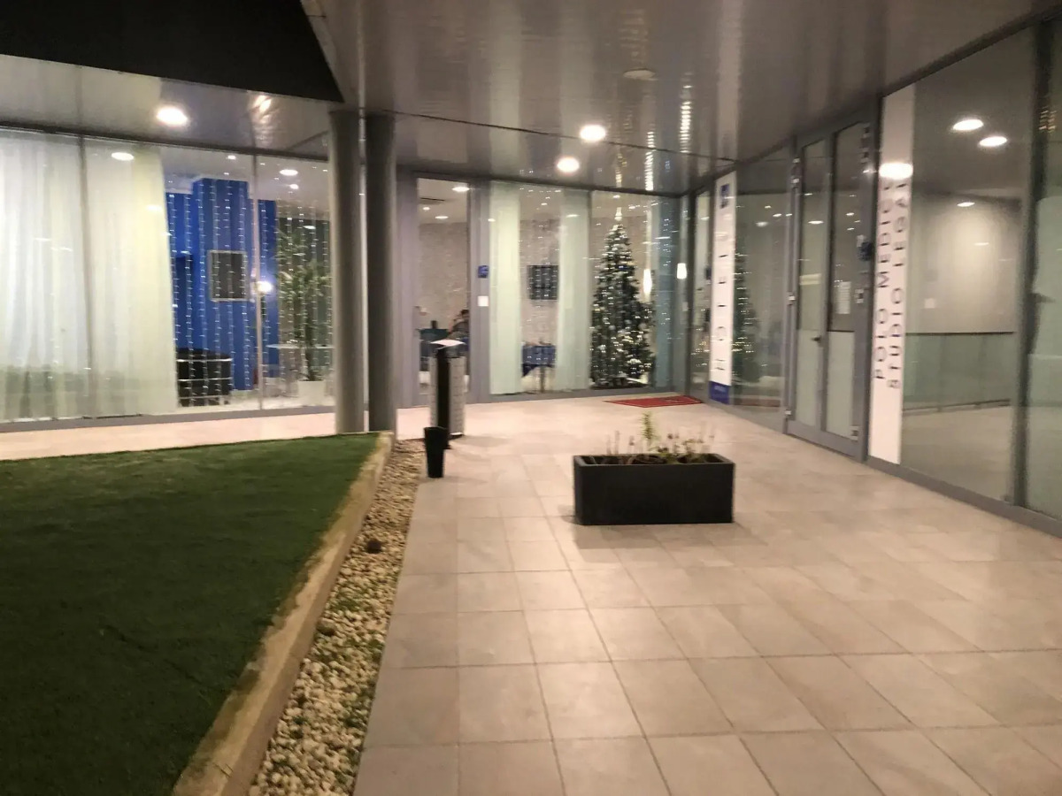 Blue Shades Aparthotel