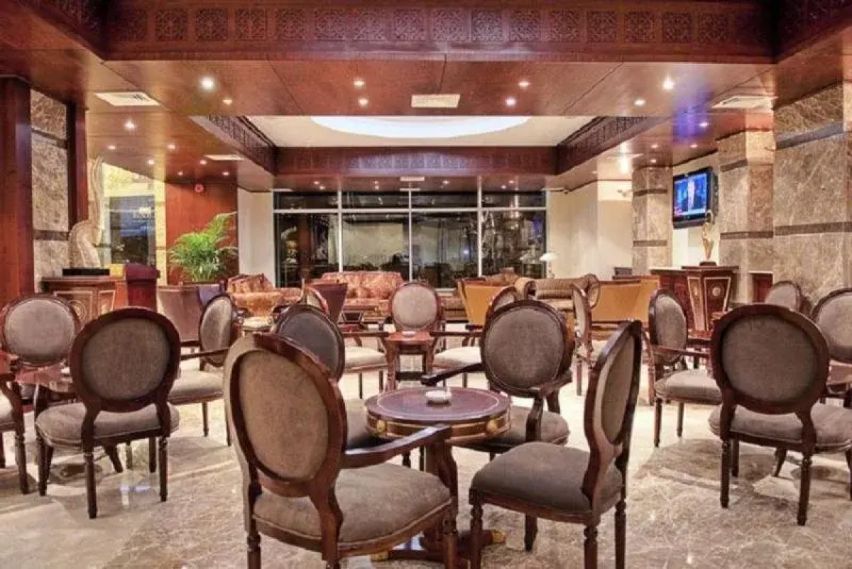 Gloria Hotel & Suites