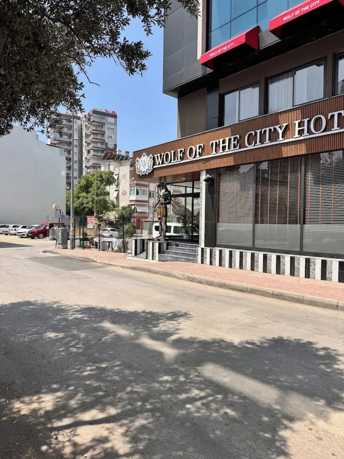 Wolf Of The City Hotel & Spa