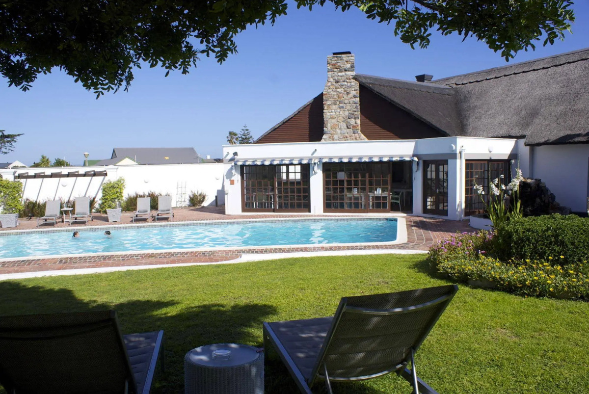 Whale Rock Luxury Lodge