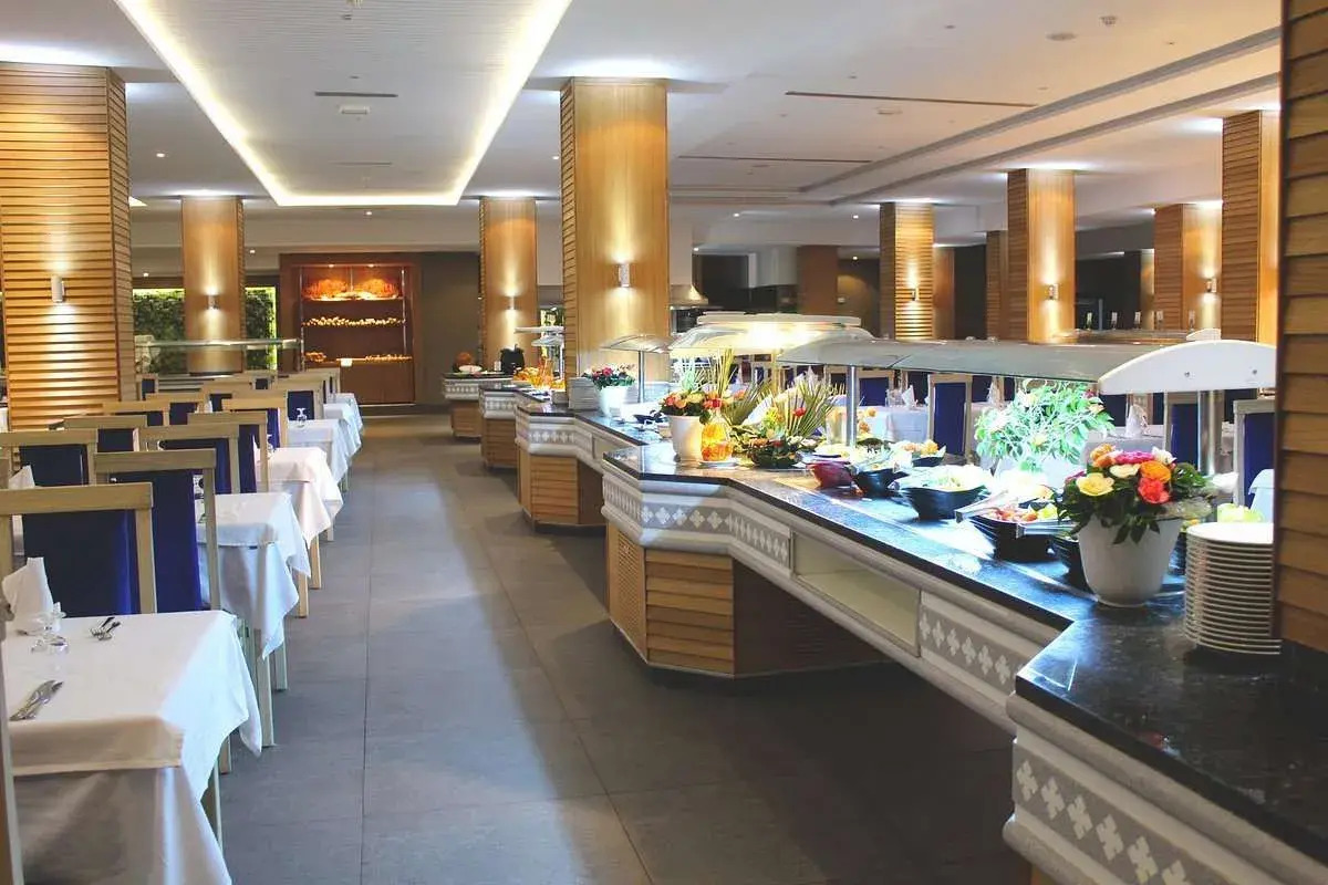 Abou Sofiane-Families & Couples Only