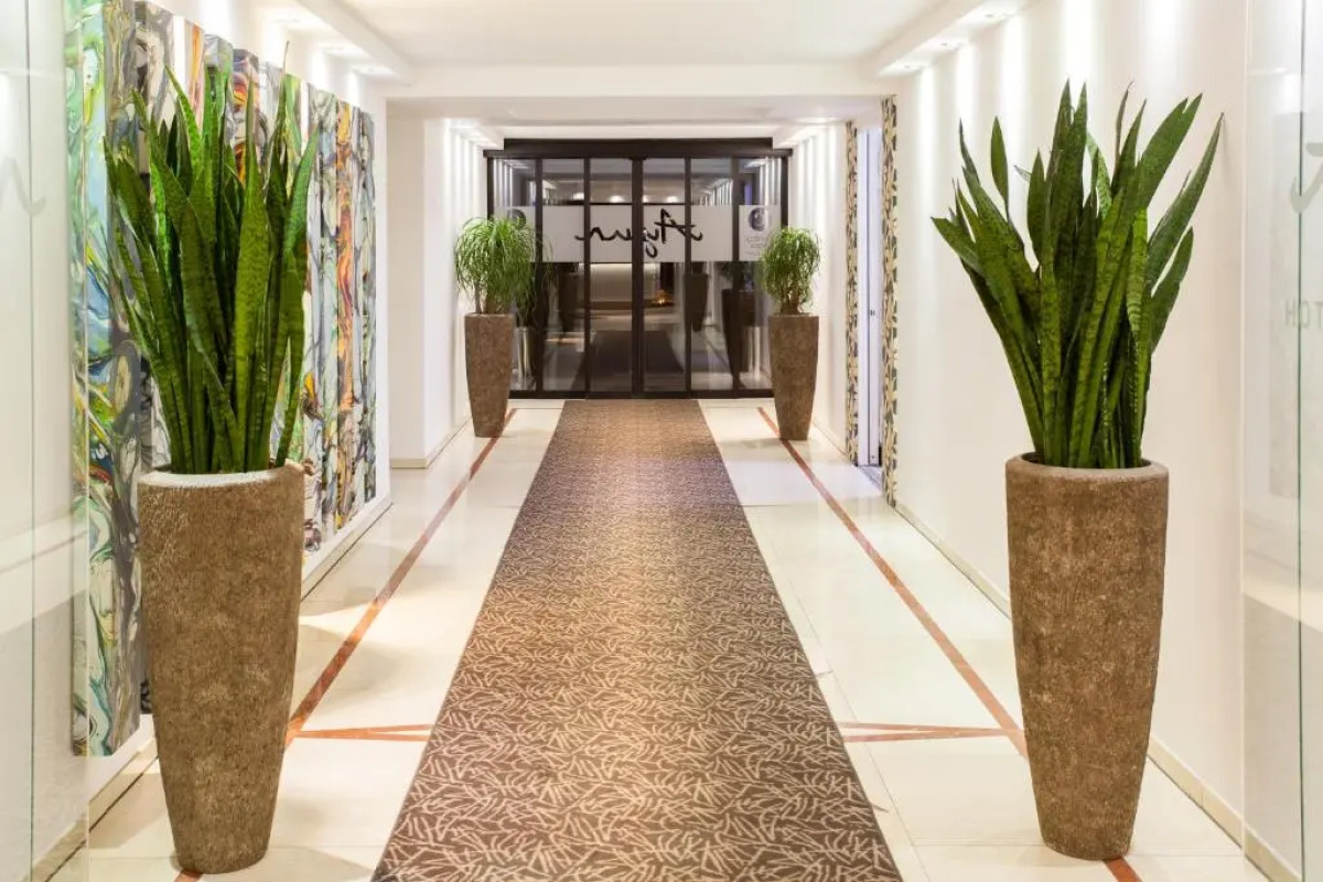 Ayun by Centro Deluxe