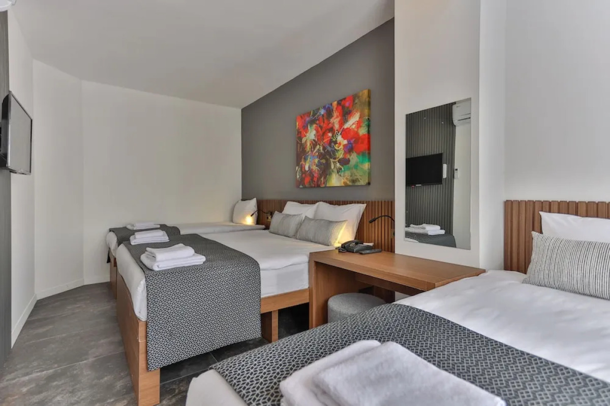 Wolf Of The City Hotel & Spa