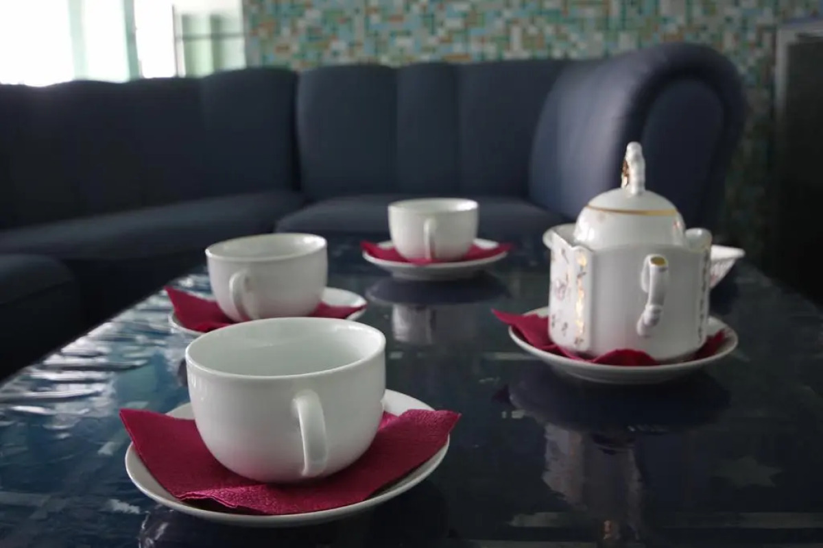 Надежда и К