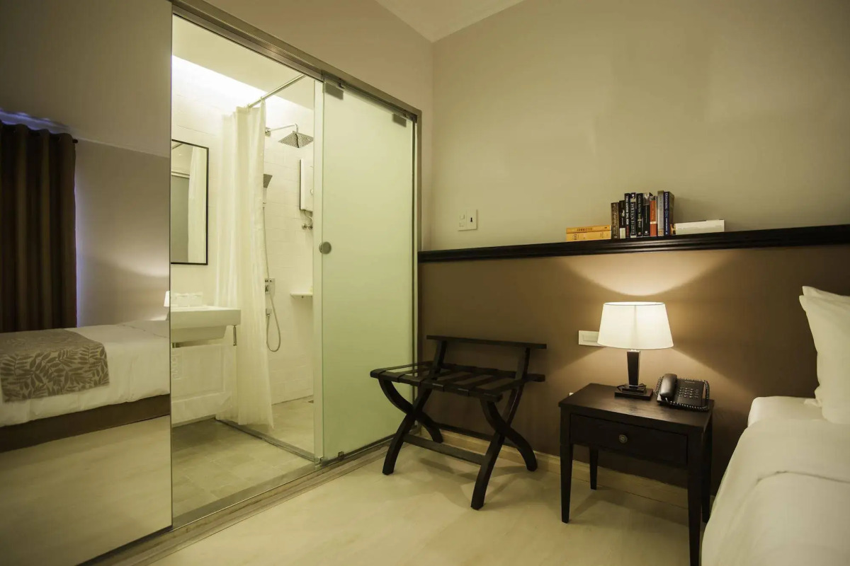 The Alcove Library Hotel