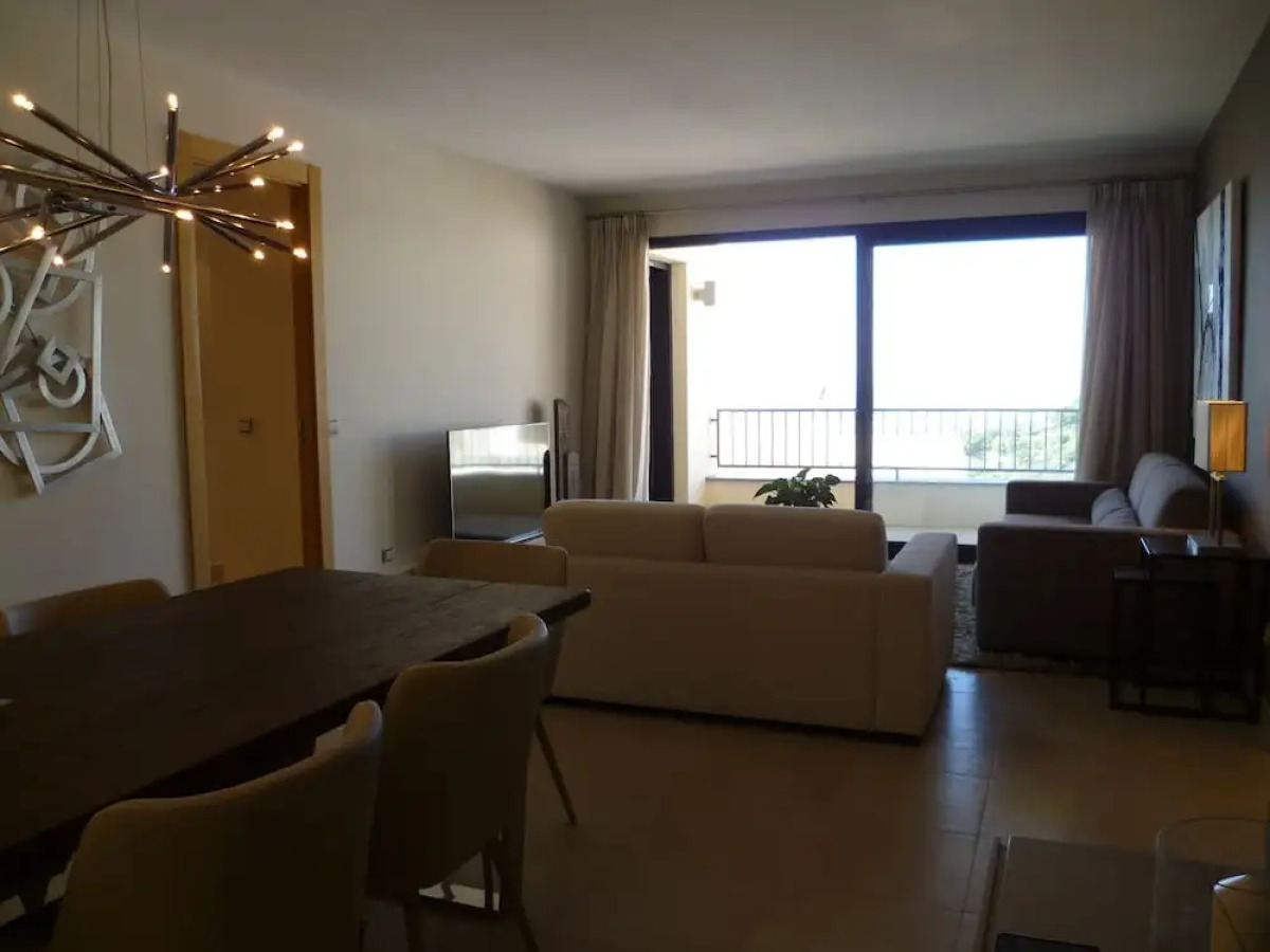 Luxurious Apartment With Spa Area