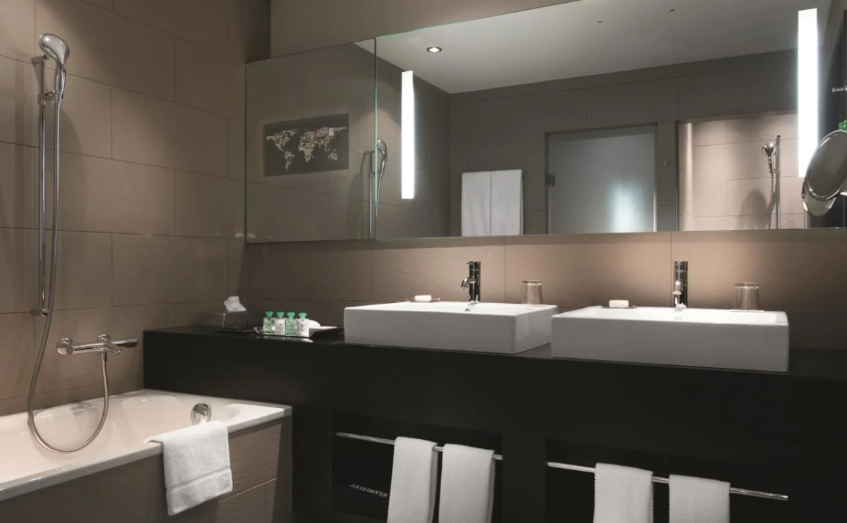 Renaissance Zürich Tower Hotel