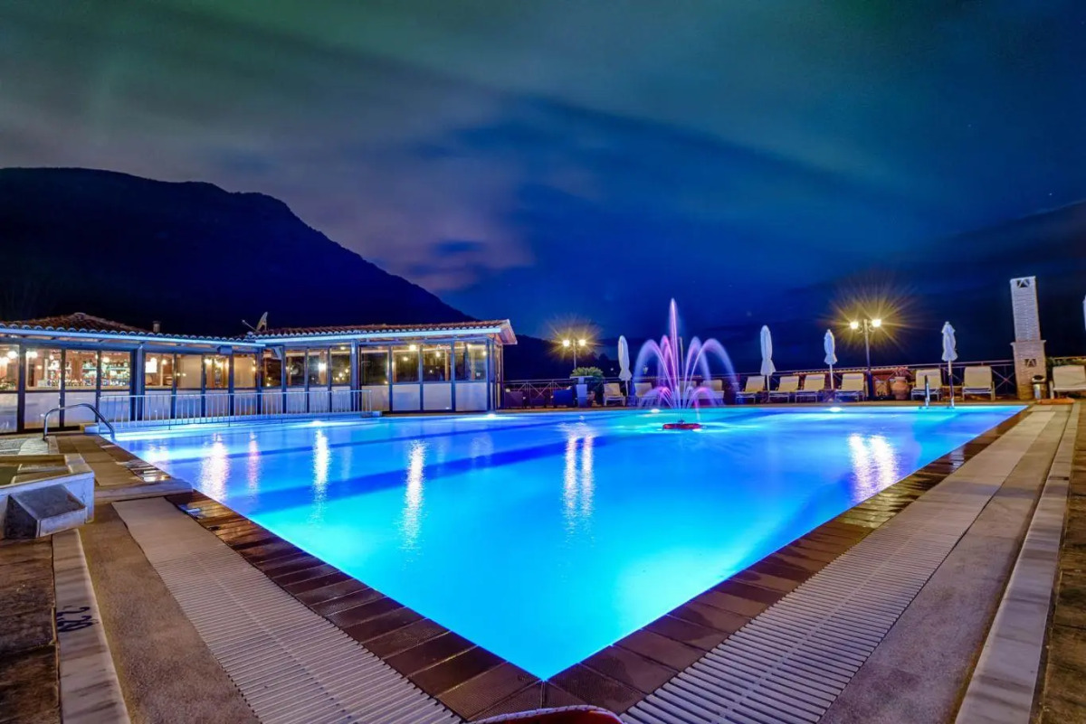 Sea View Village - Studios & Apartments