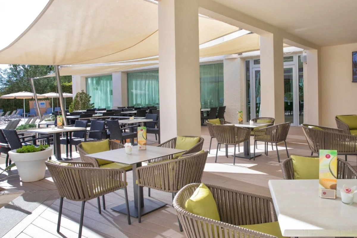 Отель JS Alcudi Mar