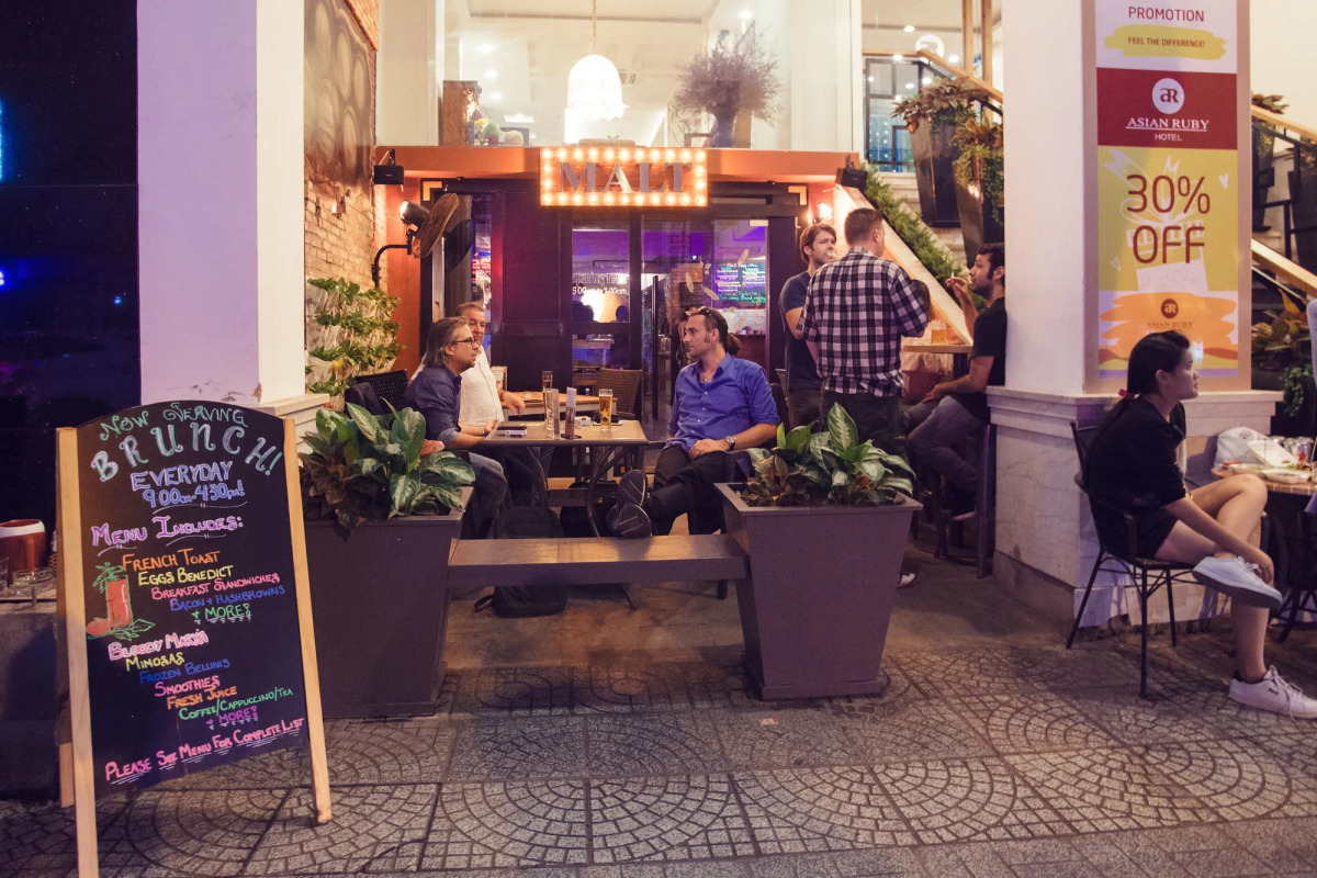 Asian Ruby Center Point Hotel