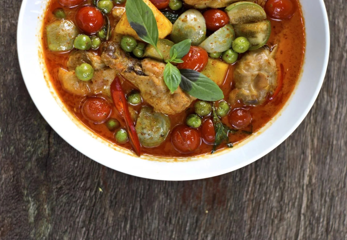 Home Phutoey River Kwai Hotspring & Nature Resort