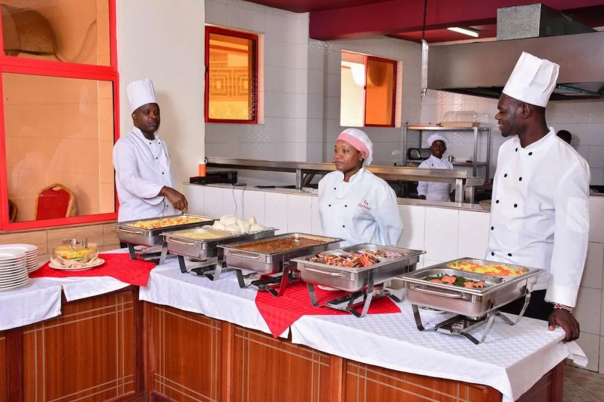 Seasons Airport Hotel