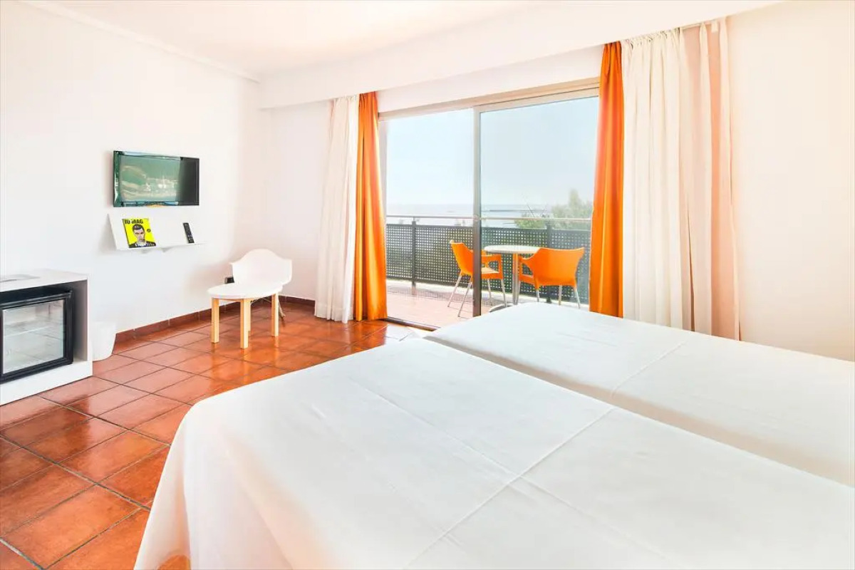 Отель THB Ocean Beach - Adults Only