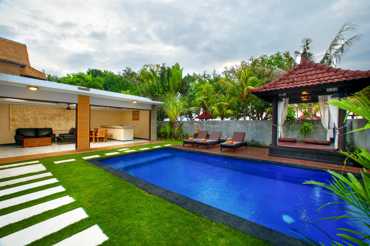 Puri Saron Baruna Beach Cottages