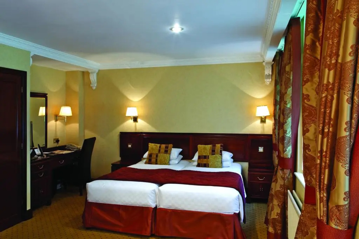 Rochester Hotel by Blue Orchid