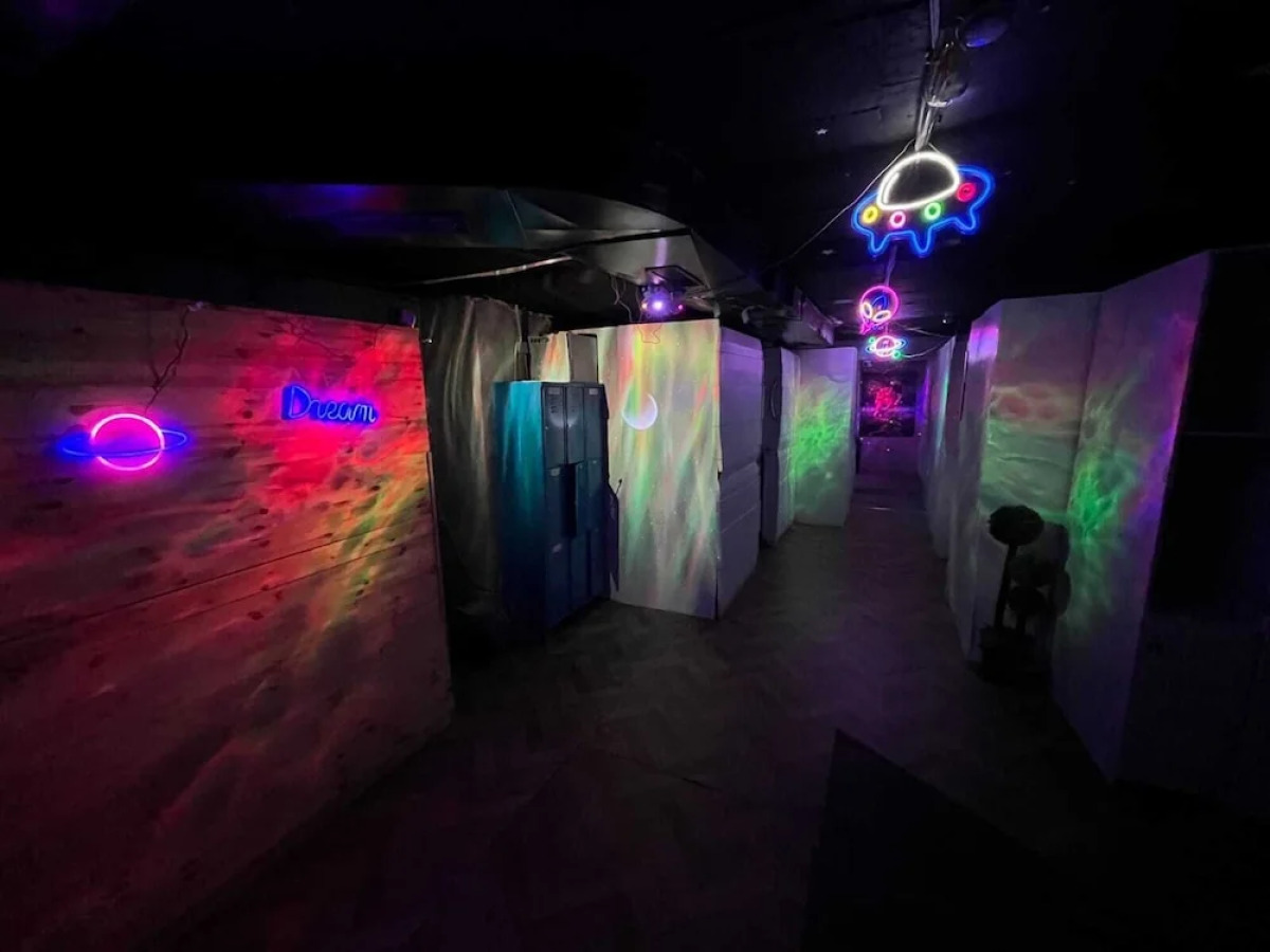 Capsule & Dormitory Space-X