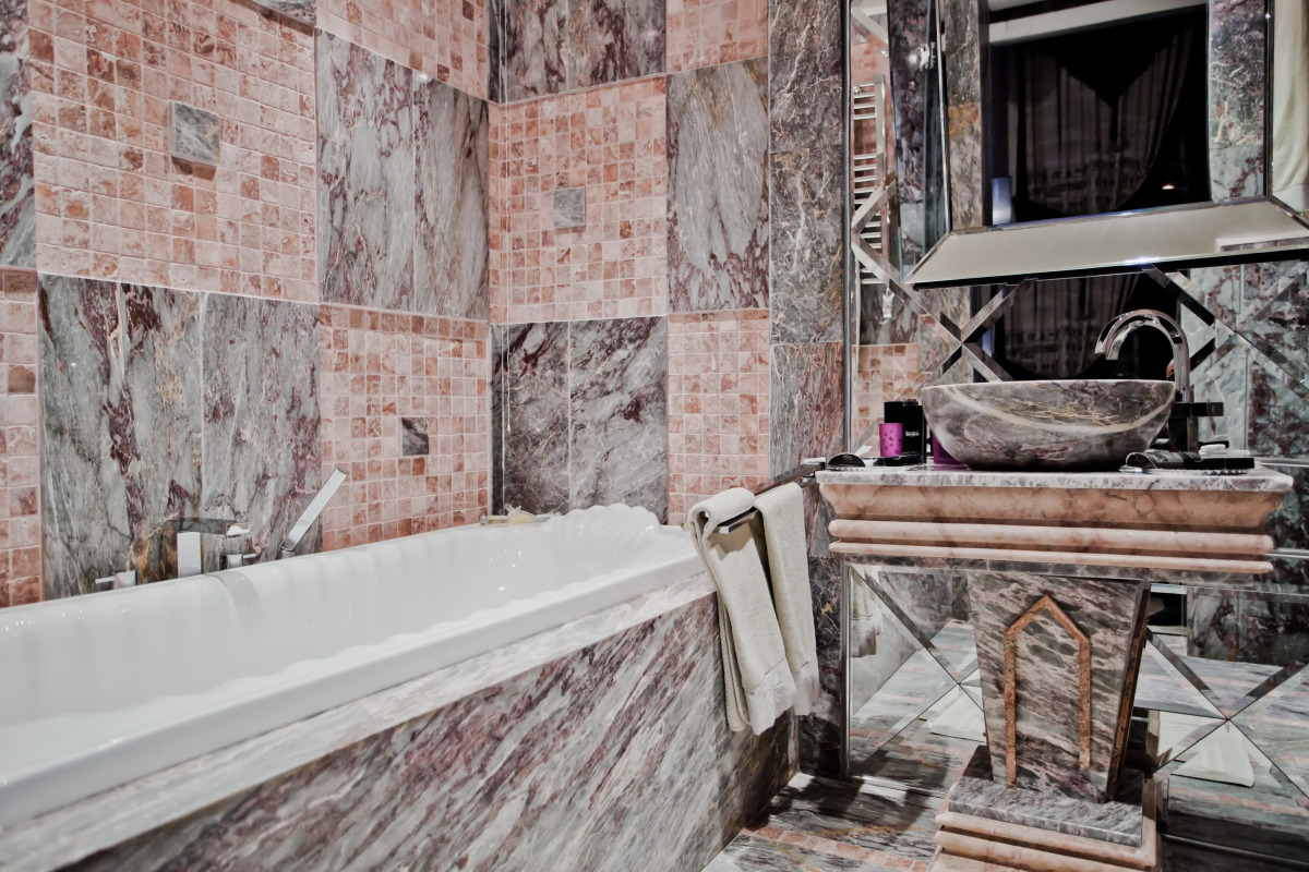 Royal Castle Design & SPA Hotel