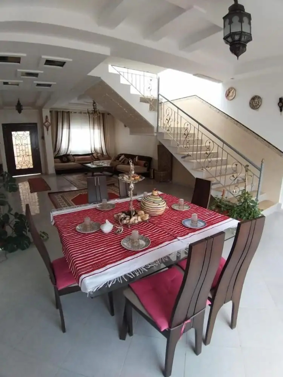 Tanjitan Hospitalite