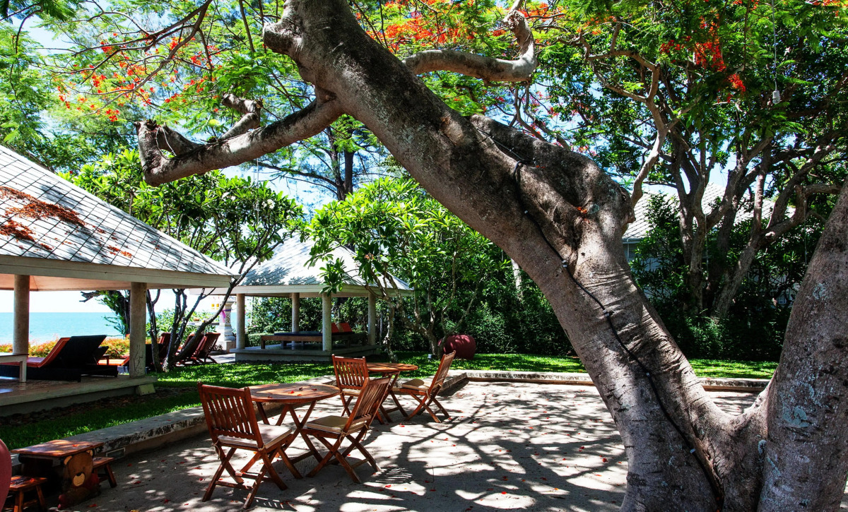 Baan Bayan Beachfront Hotel