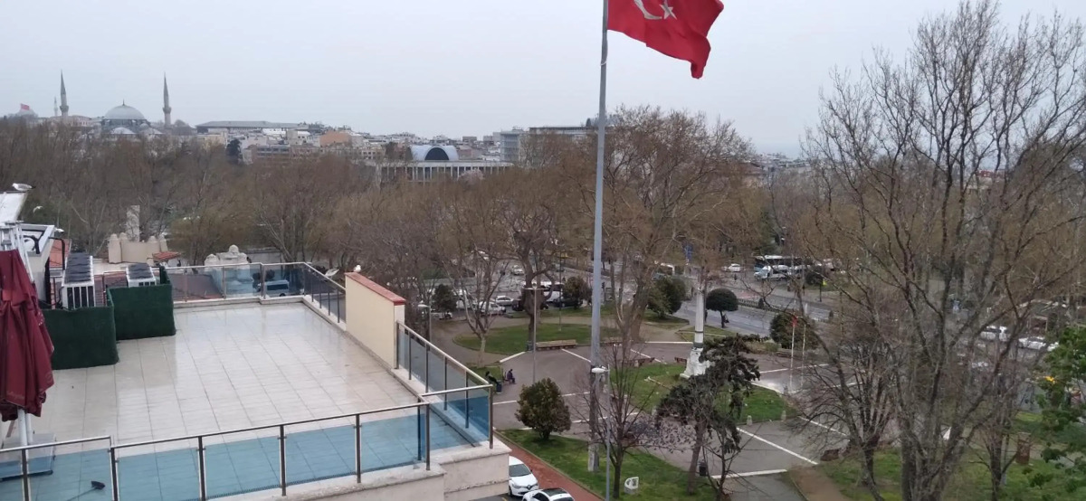 Lounge Boutique Hotel