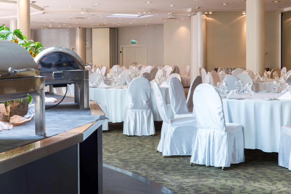 Отель Radisson Blu Sobieski