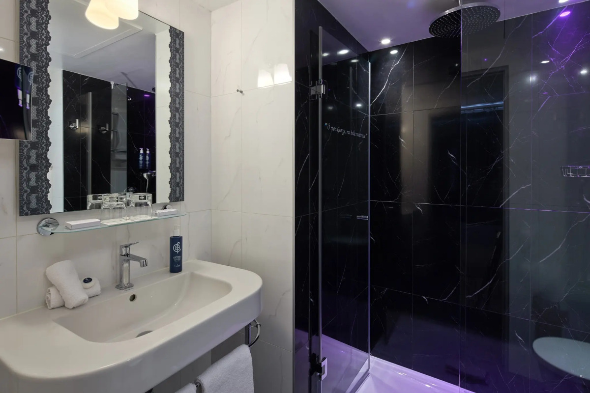 Les Plumes Hôtel Paris