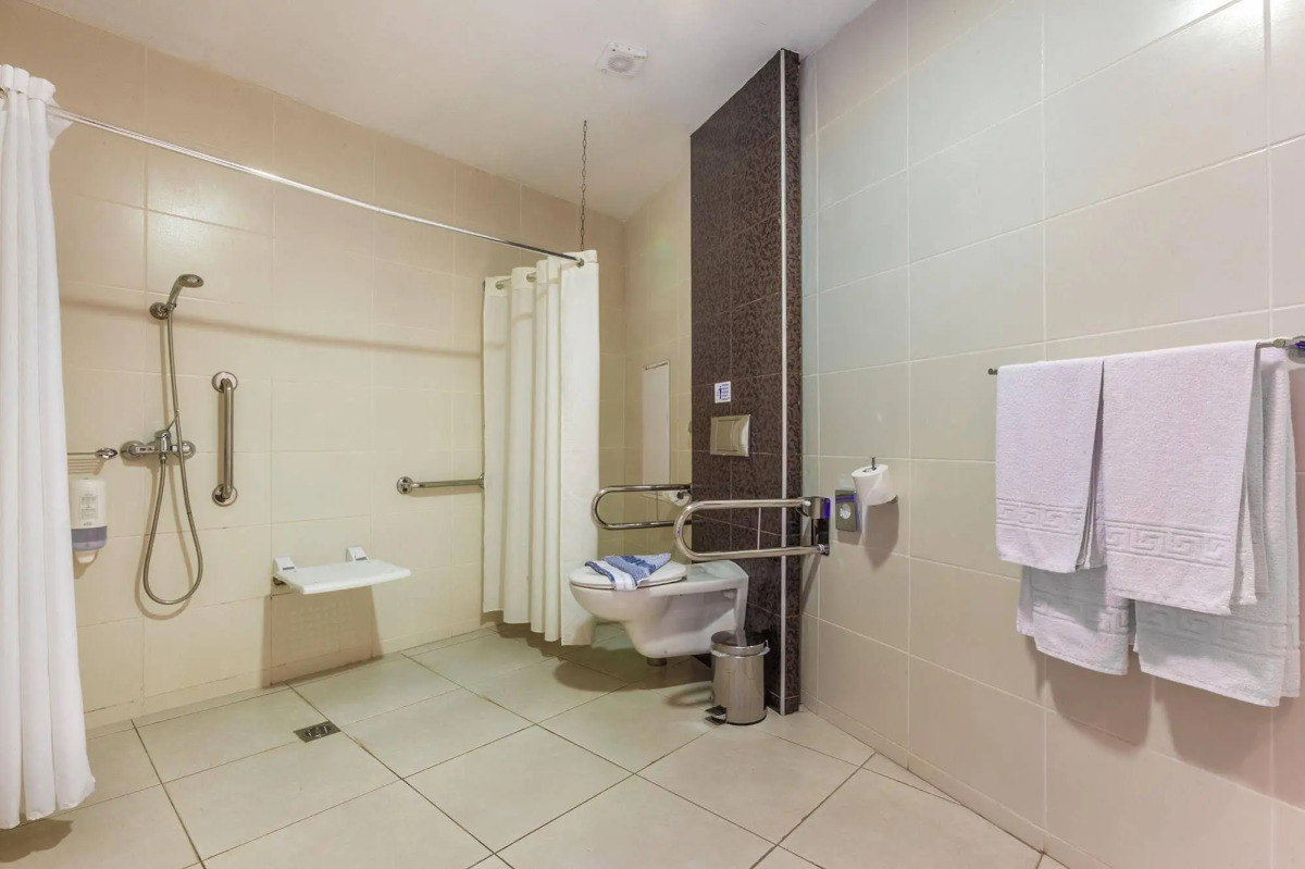 Kipriotis Hippocrates & Maris Suites