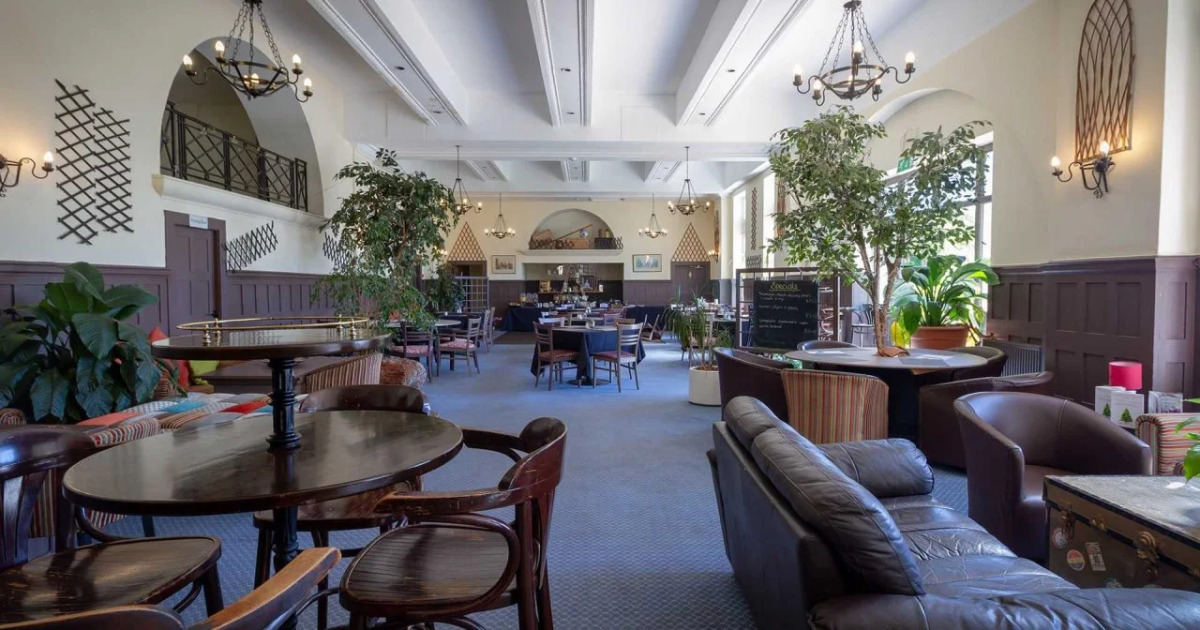 Devonshire House Hotel