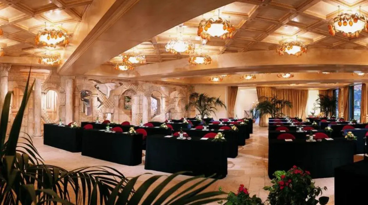 Atlantis Bay - VRetreats