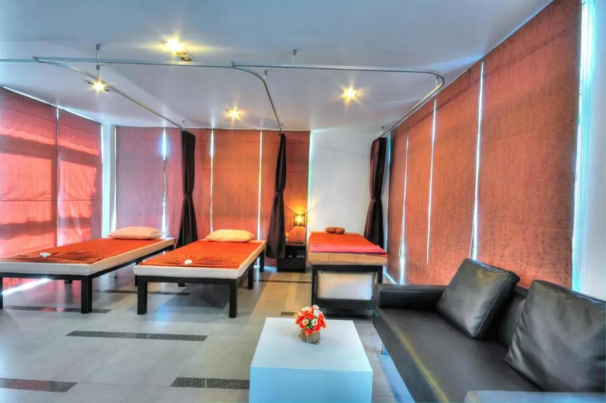 BS Premier Airport Hotel