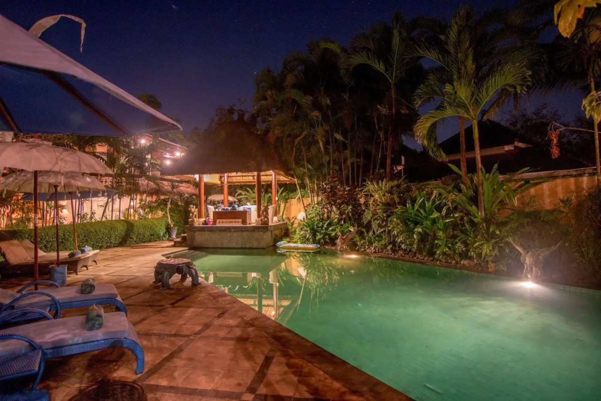 Gajah Biru Bungalows Hotel