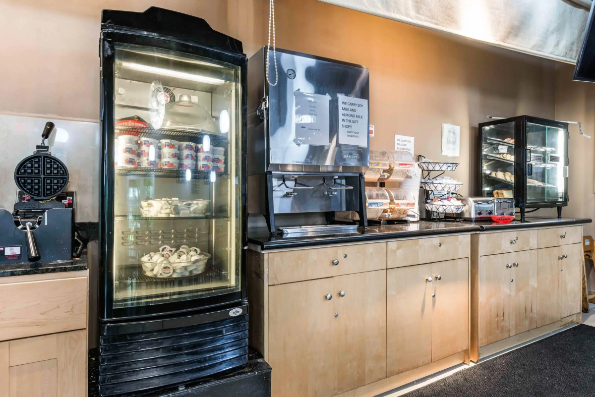 Rodeway Inn & Suites Fort Lauderdale Airport & Cruise Port