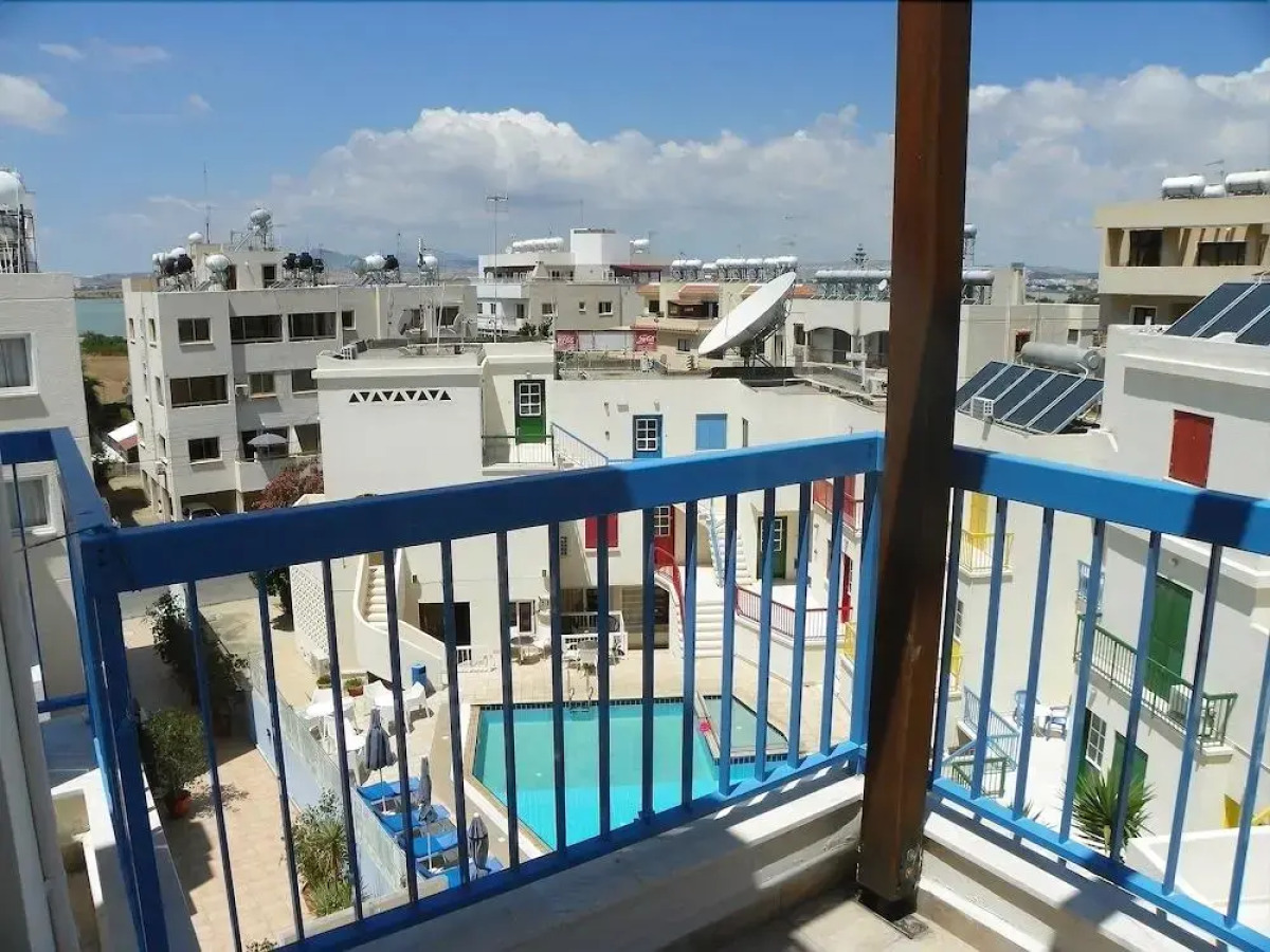 Sea 'n Lake View Hotel Apartments