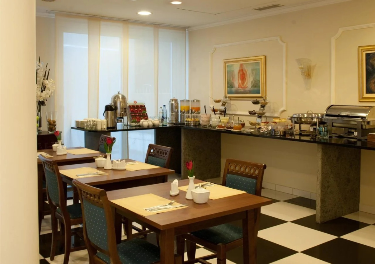 Best Western Plus Grand Hotel Victor Hugo