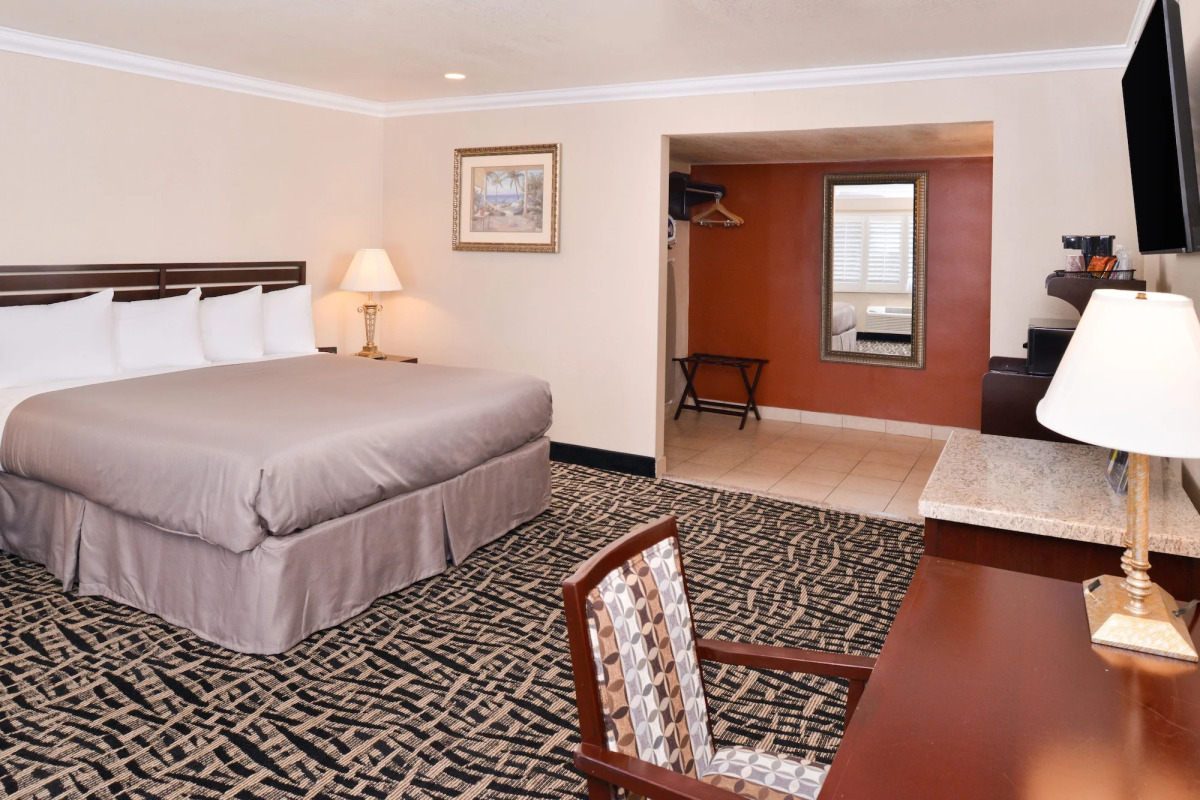 Americas Best Value Inn & Suites El Monte