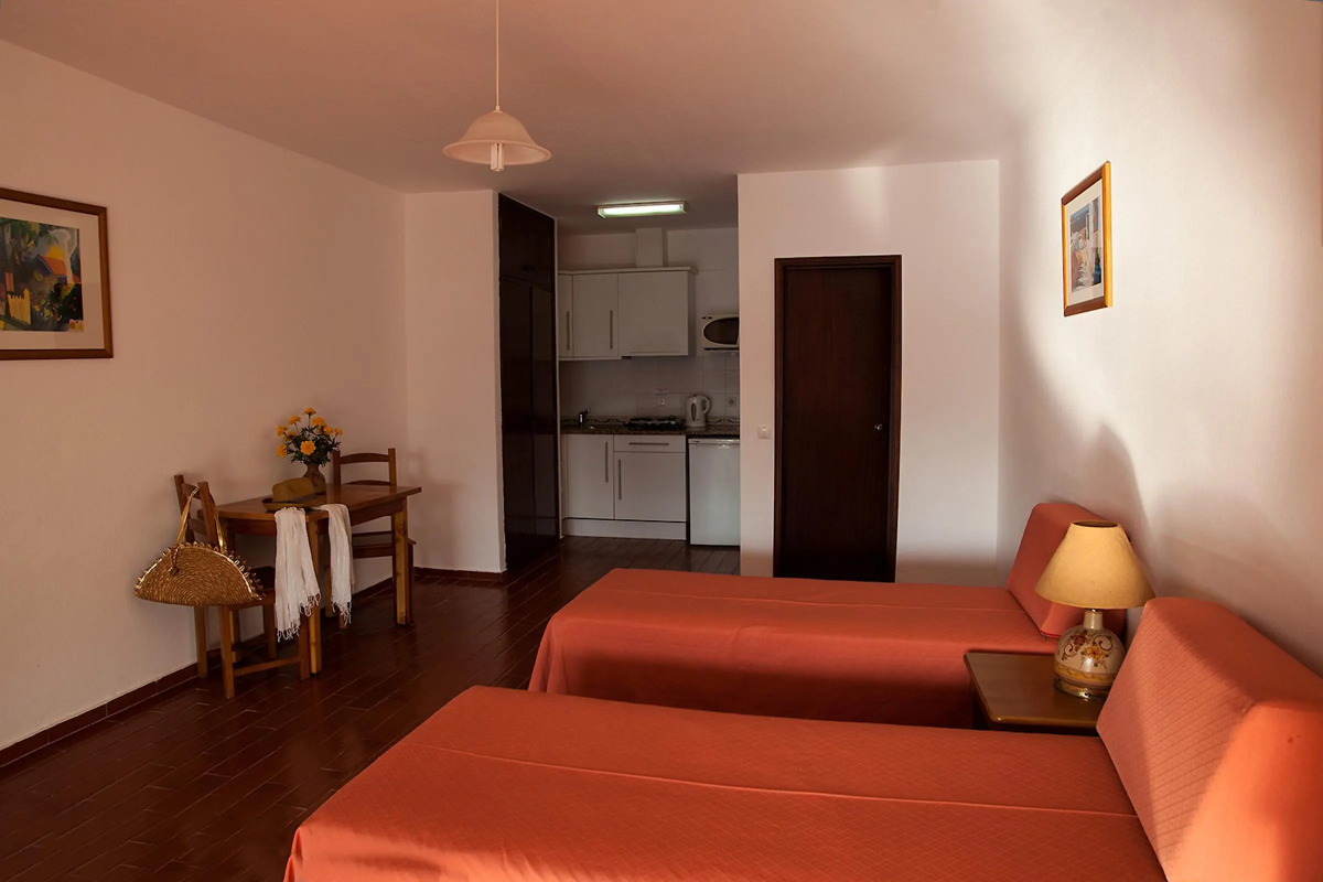 Отель Muthu Balaia Sol