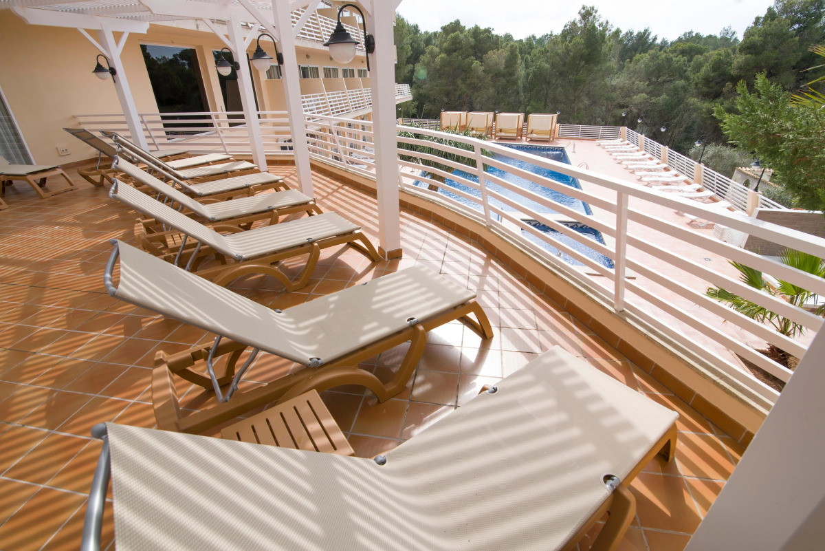 Azuline Hotel Bahamas y Bahamas II