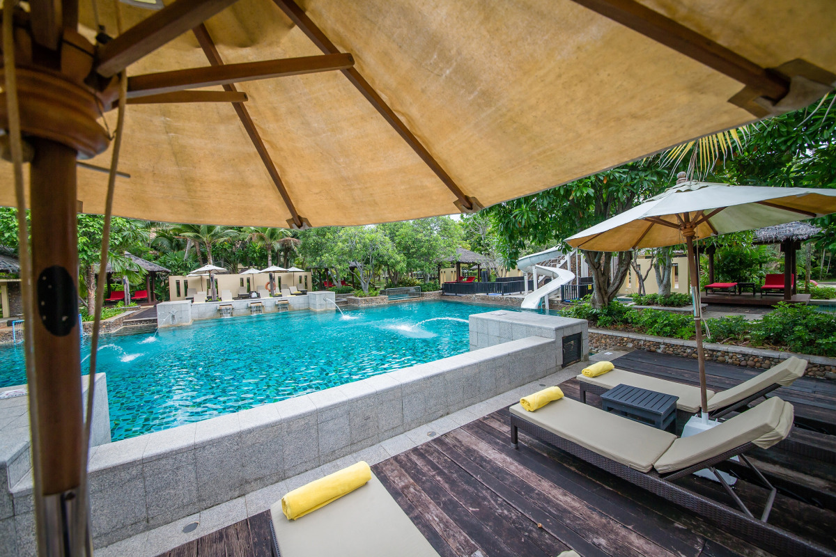 Centara Koh Chang Tropicana Resort