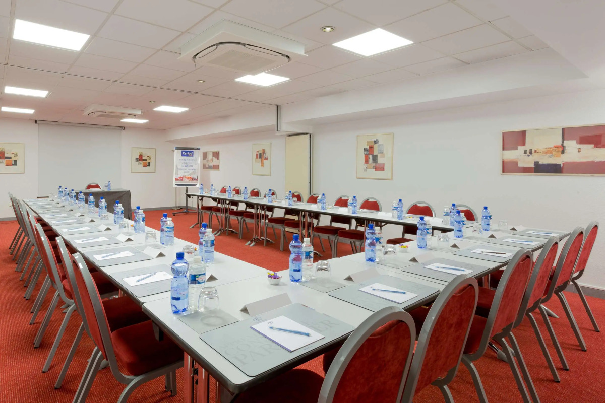 Campanile Paris 12 — Bercy Village