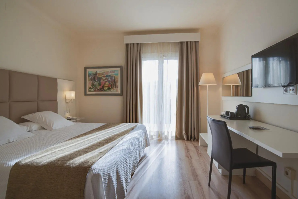 Hotel Pirineo Figueres by Pierre and Vacances