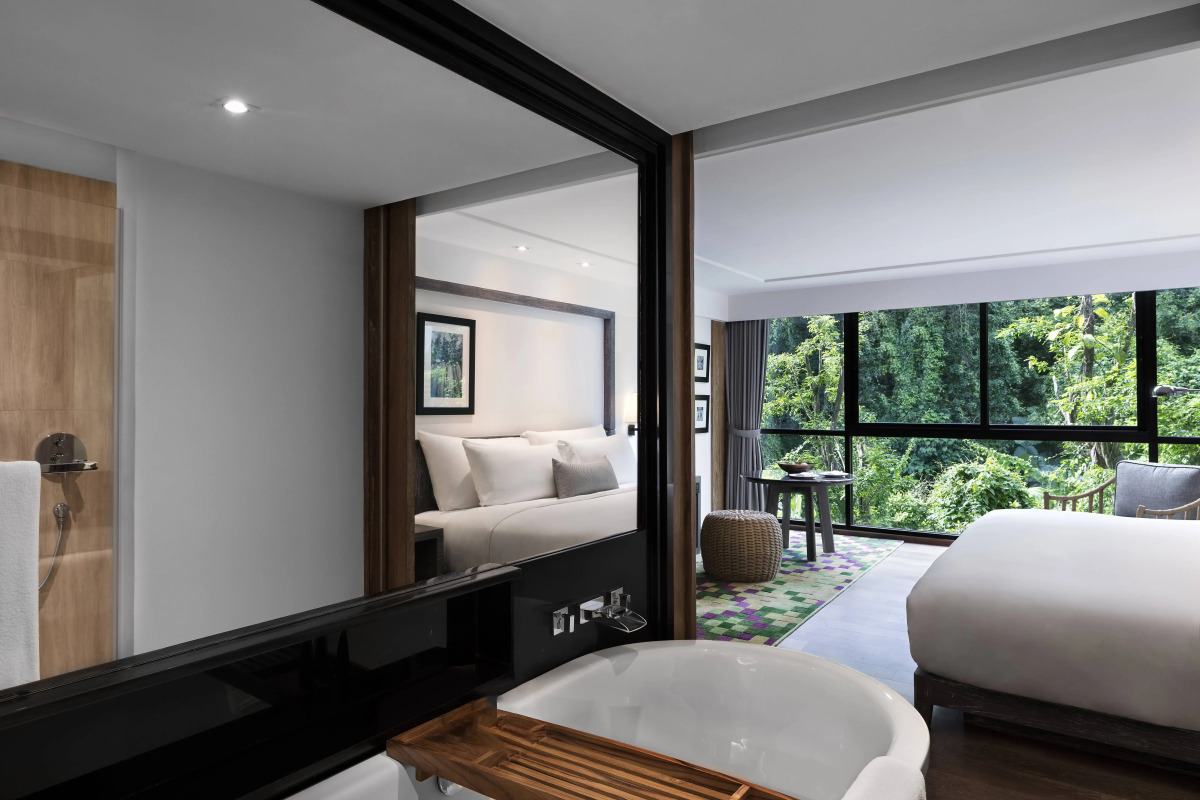 Отель The Nai Harn