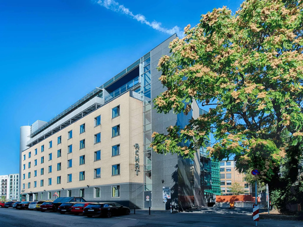 Plaza Hotel & Living Frankfurt