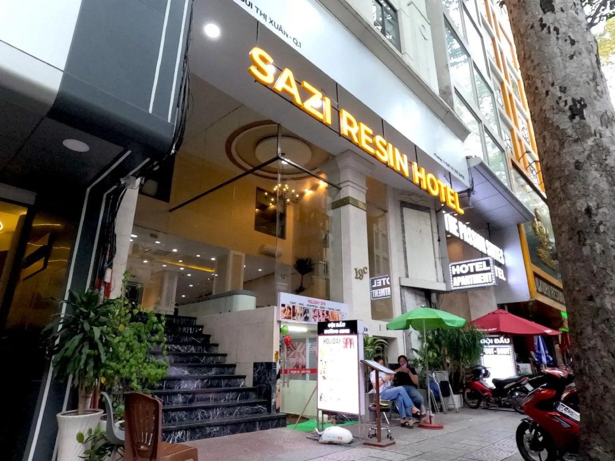 SAZI Resin Hotel - Free Nails/HairWash