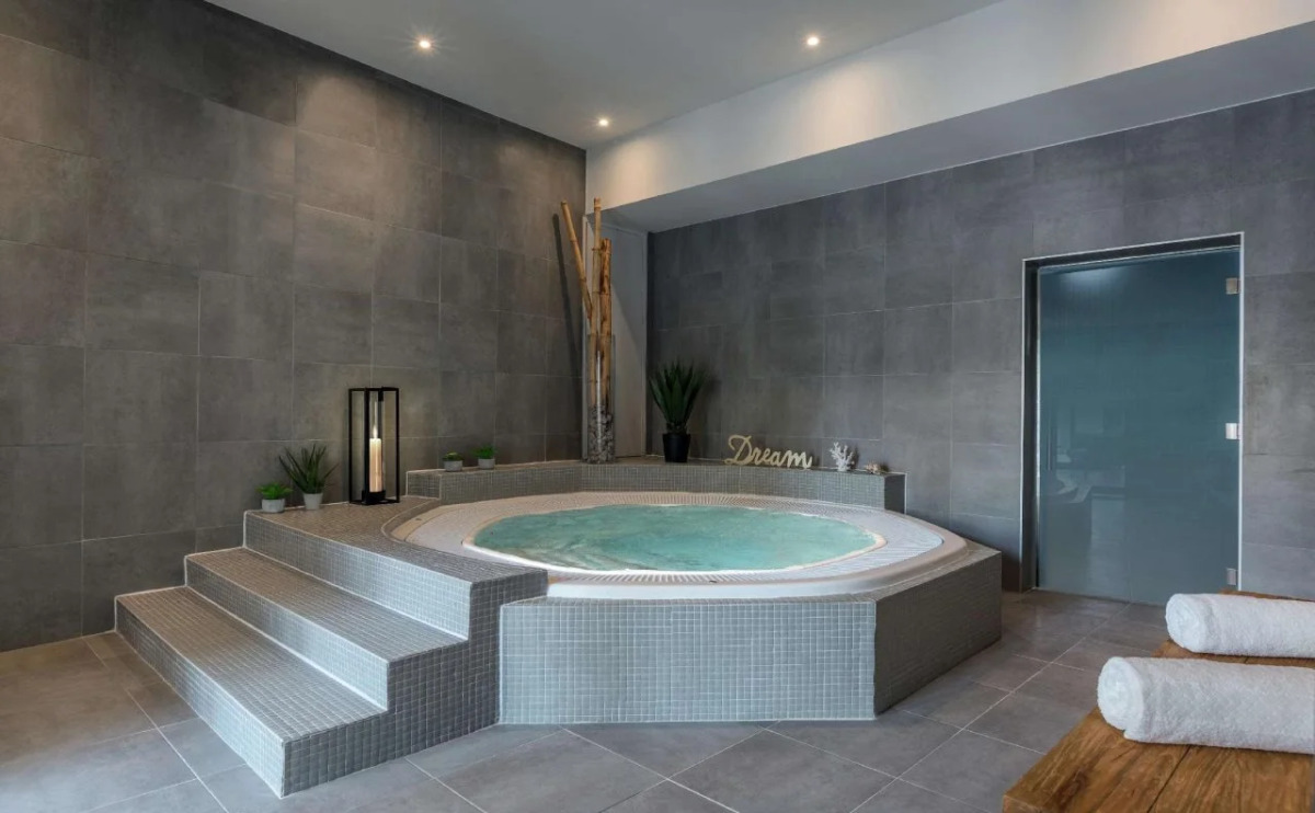 SOWELL COLLECTION Hôtel du Roi & SPA