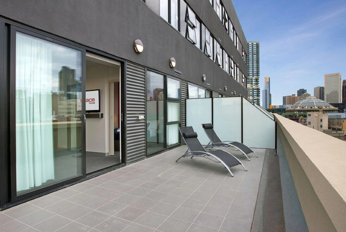 Space Hotel - Hostel