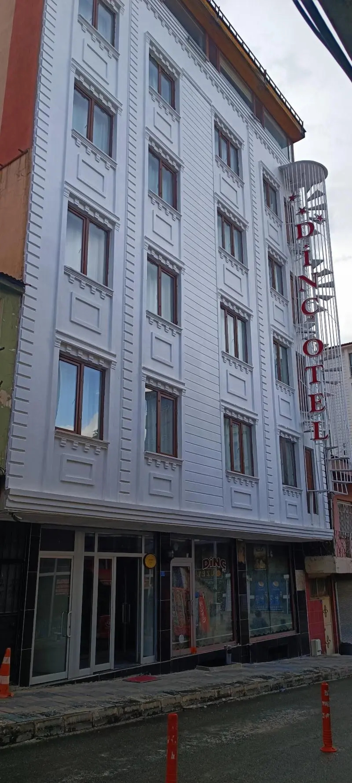 Hotel Dinc