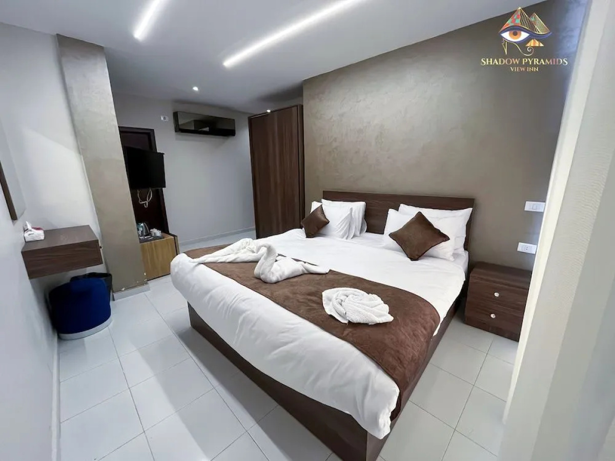 Shadow Pyramids View INN